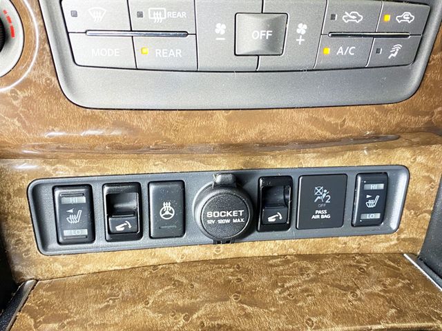 2017 INFINITI QX80 AWD - 22924535 - 40