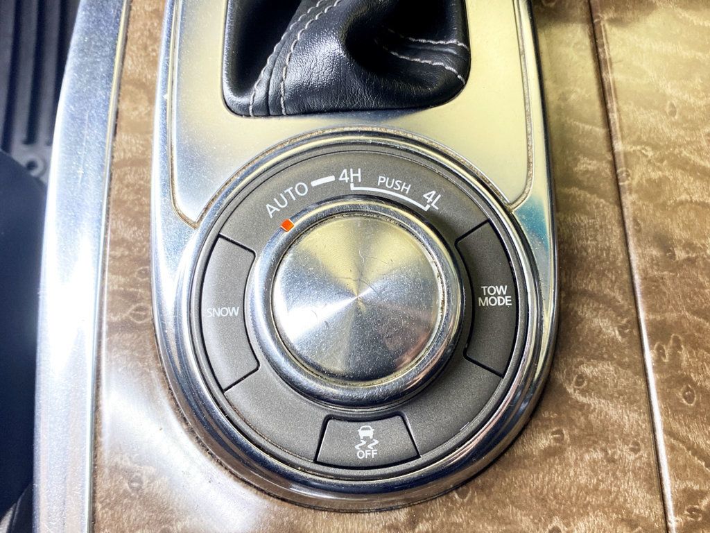 2017 Infiniti QX80 photo 40