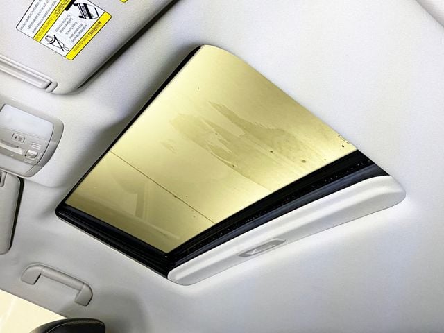 2017 INFINITI QX80 AWD - 22924535 - 48