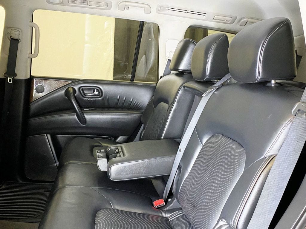 2017 Infiniti QX80 photo 56