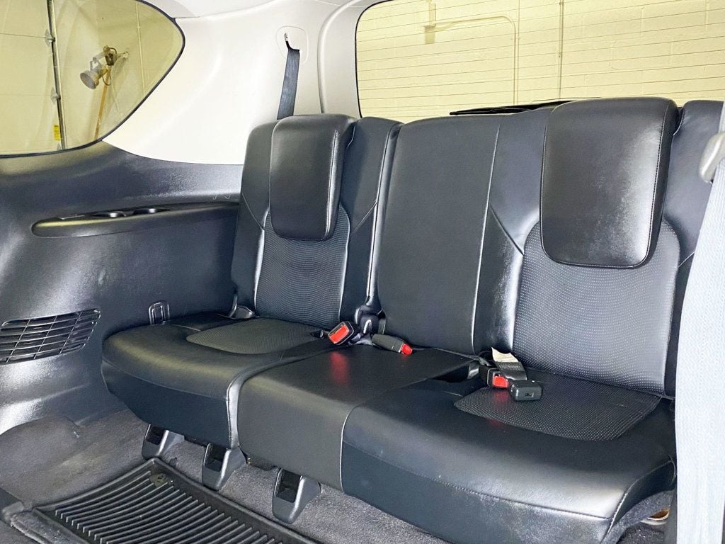 2017 Infiniti QX80 photo 62