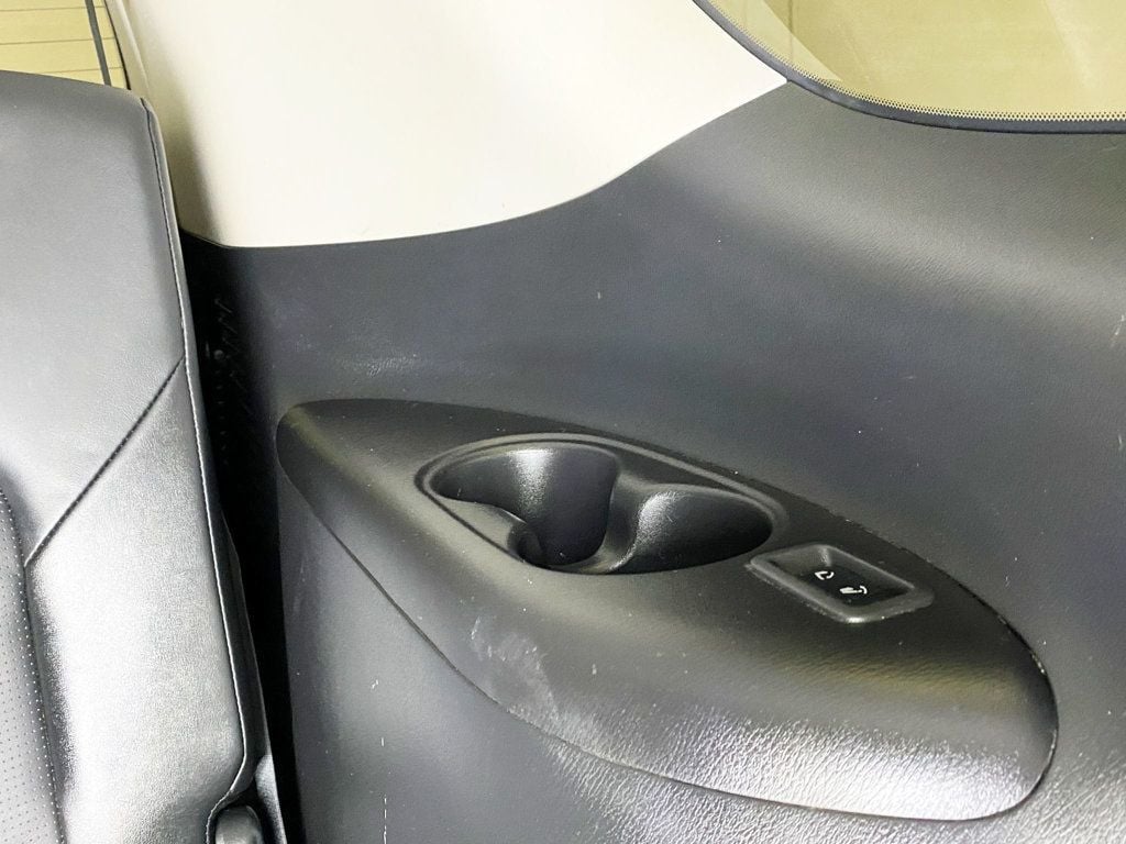 2017 Infiniti QX80 photo 63