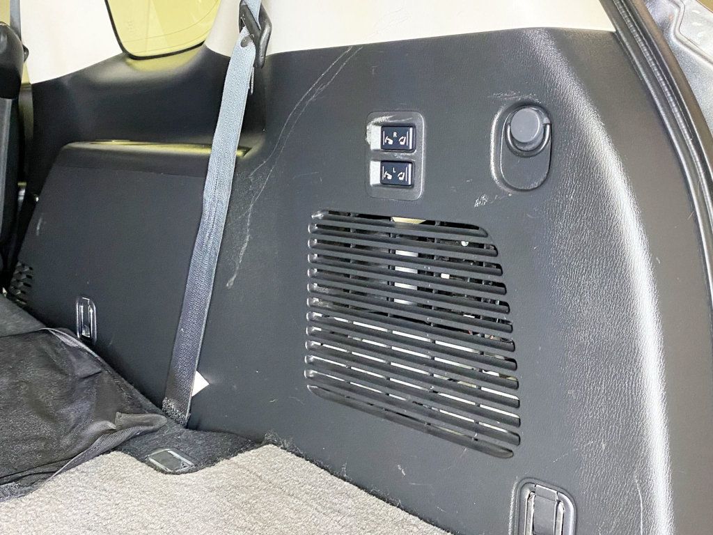 2017 INFINITI QX80 AWD - 22924535 - 73