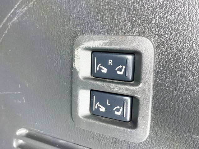 2017 INFINITI QX80 AWD - 22924535 - 74