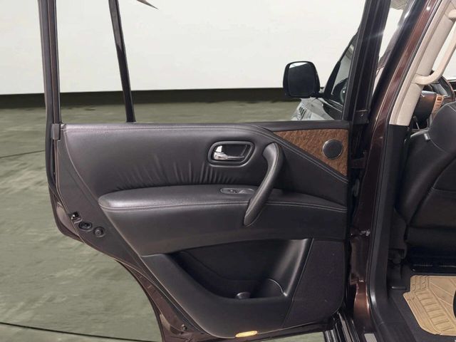 2017 INFINITI QX80 Base AWD 4dr SUV - 23031427 - 16