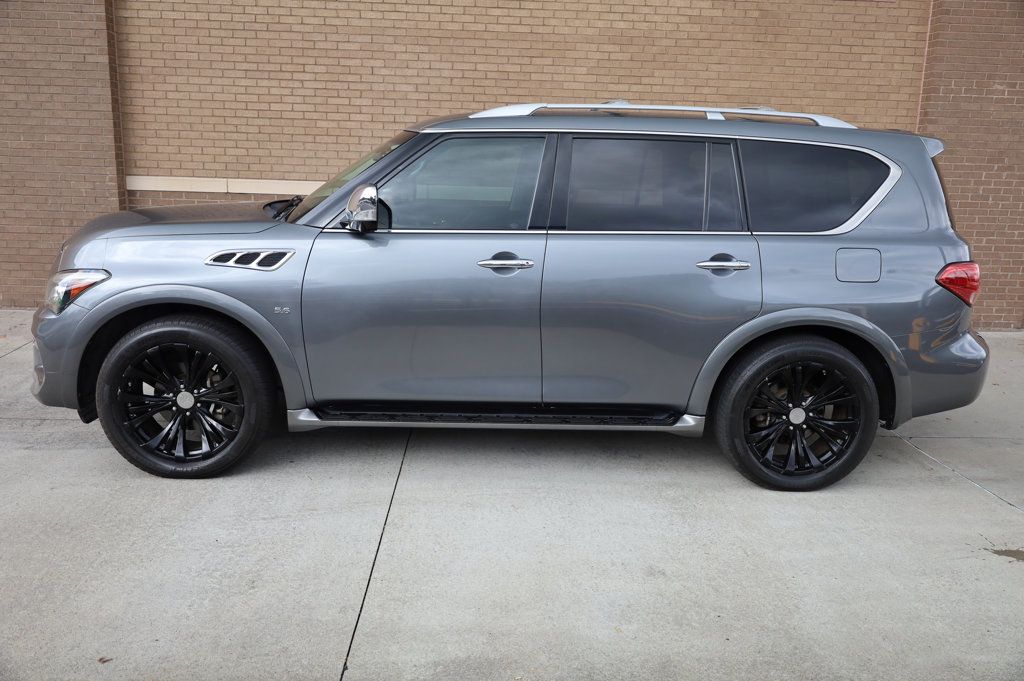 2017 Infiniti QX80 photo 3