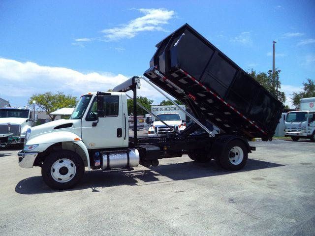 2017 International 4300 14FT SWITCH-N-GO..ROLLOFF TRUCK SYSTEM WITH CONTAINER.. - 21647452 - 18