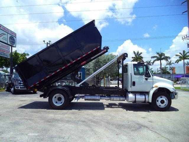 2017 International 4300 14FT SWITCH-N-GO..ROLLOFF TRUCK SYSTEM WITH CONTAINER.. - 21647452 - 25