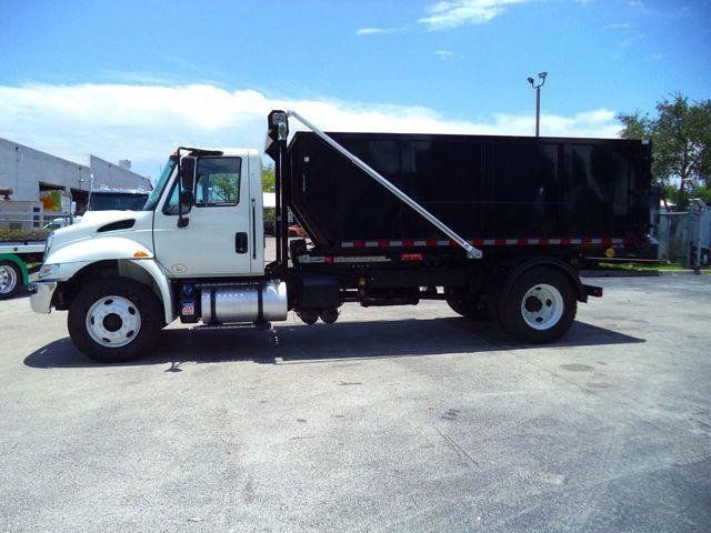 2017 International 4300 14FT SWITCH-N-GO..ROLLOFF TRUCK SYSTEM WITH CONTAINER.. - 21647452 - 4