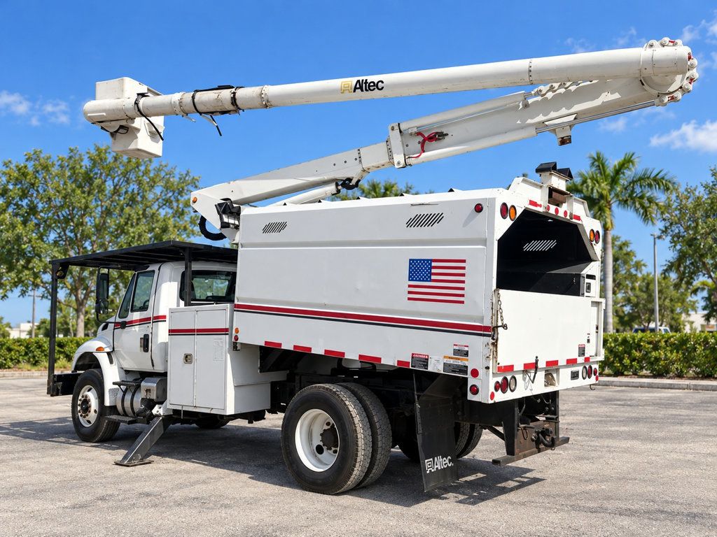 2017 International 4300 w/ Altec LR7 56, 56 ft Forestry Bucket Landscape Truck - 23094233 - 2