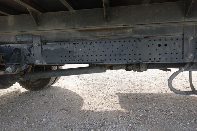 2017 Isuzu NRR (18ft Flatbed dump ICC Bumper) - 22969718 - 12