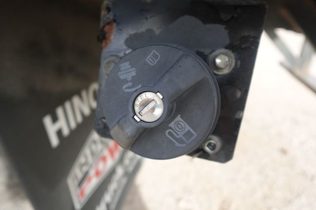 2017 Isuzu NRR (18ft Flatbed dump ICC Bumper) - 22969718 - 22