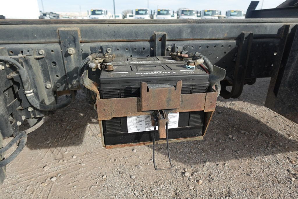 2017 Isuzu NRR (18ft Flatbed dump ICC Bumper) - 22969718 - 25