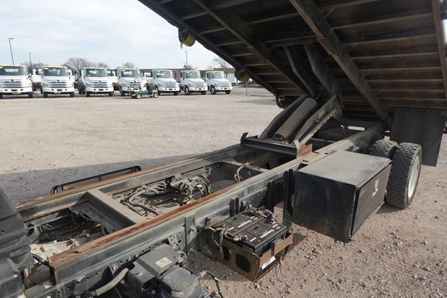 2017 Isuzu NRR (18ft Flatbed dump ICC Bumper) - 22969718 - 27