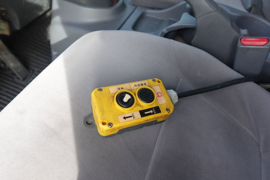 2017 Isuzu NRR (18ft Flatbed dump ICC Bumper) - 22969718 - 41