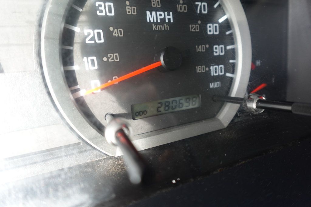 2017 Isuzu NRR (18ft Flatbed dump ICC Bumper) - 22969718 - 44