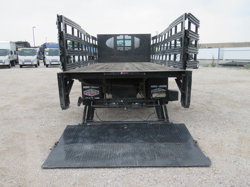 2017 Isuzu NRR (18ft Stake Bed with Liftgate) - 22459935 - 10