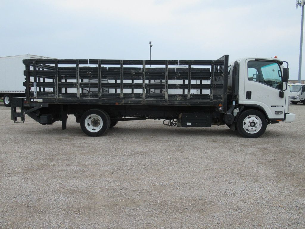 2017 Isuzu NRR (18ft Stake Bed with Liftgate) - 22459935 - 6