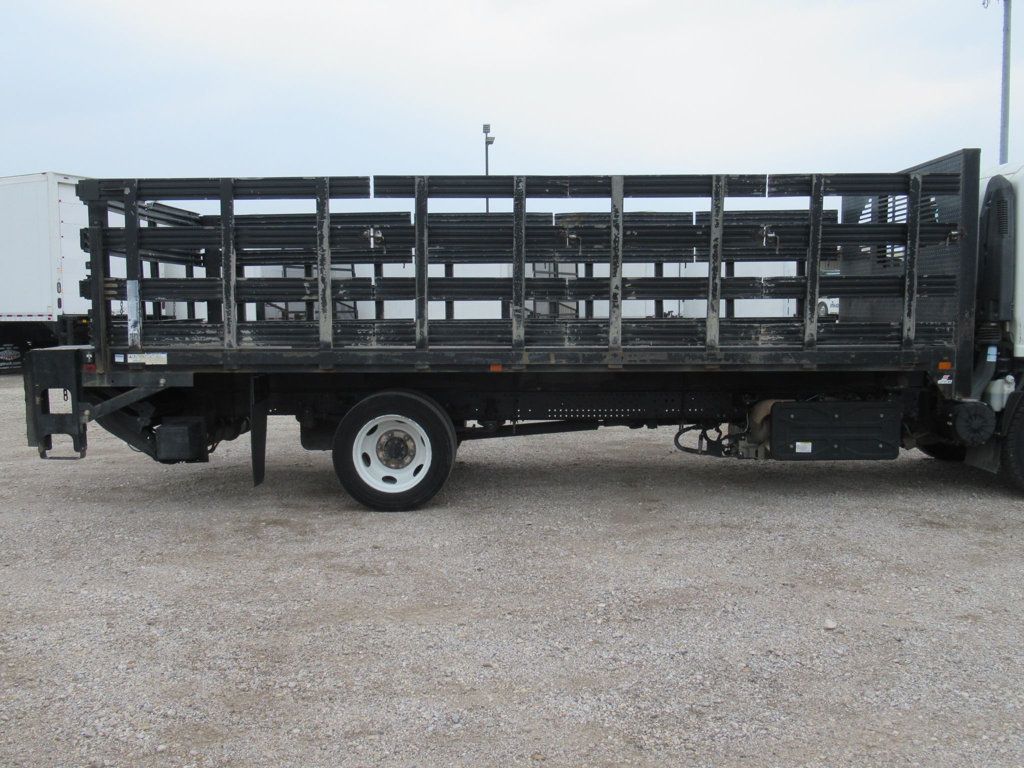 2017 Isuzu NRR (18ft Stake Bed with Liftgate) - 22459935 - 7