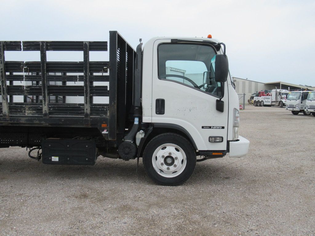 2017 Isuzu NRR (18ft Stake Bed with Liftgate) - 22459935 - 8