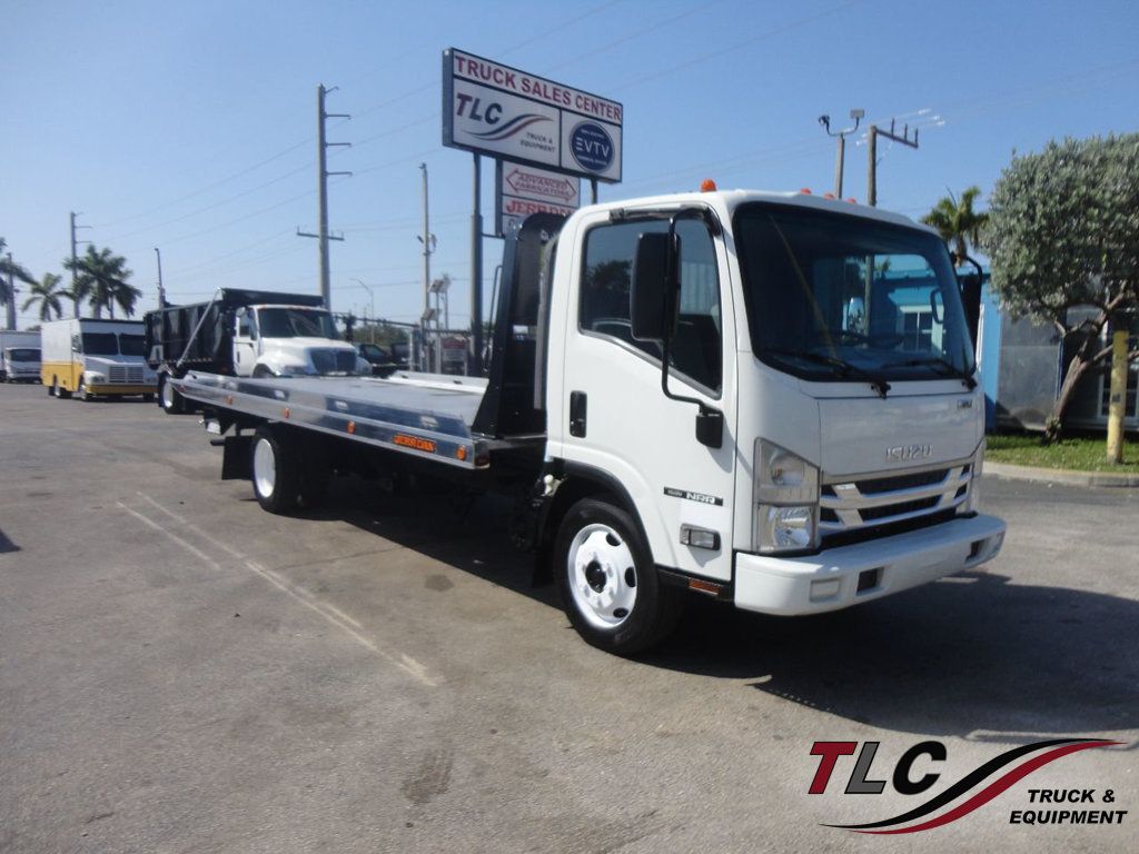 2017 Isuzu NRR 21' JERRDAN ROLLBACK TOW TRUCK. - 21831947 | Video 1
