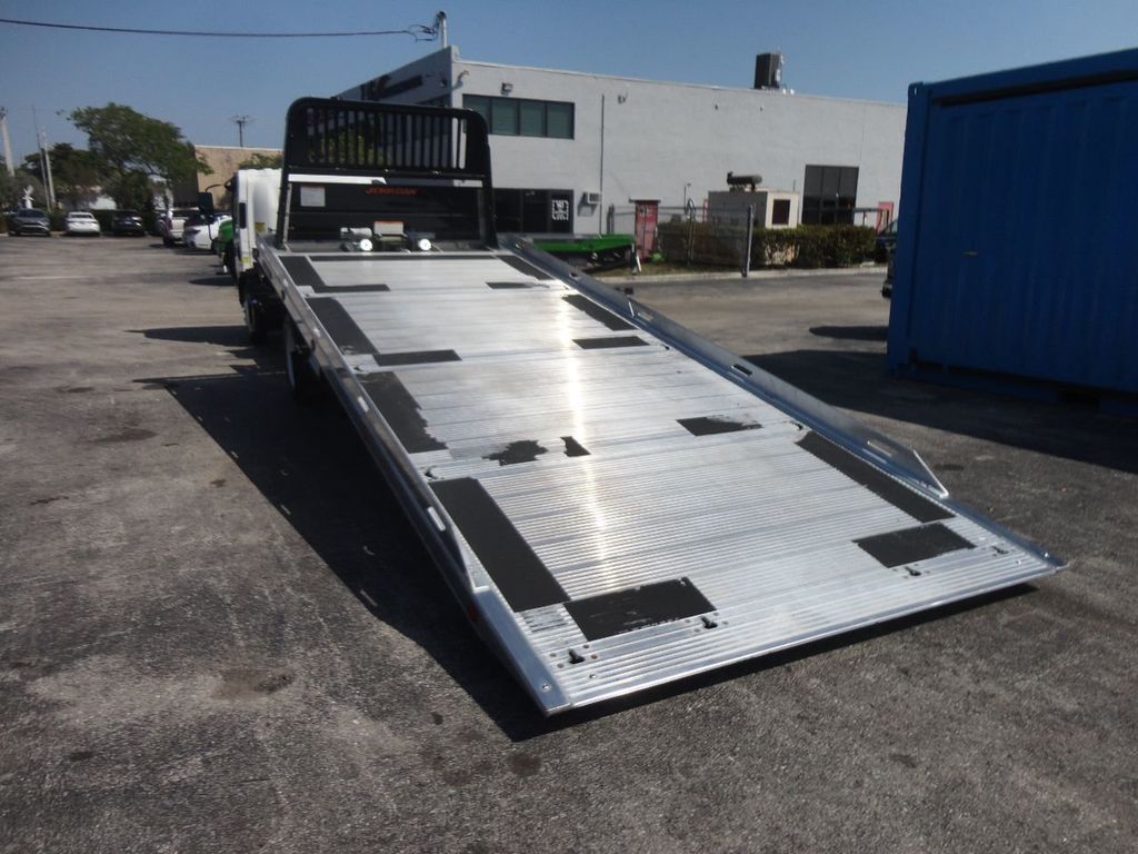 2017 Isuzu NRR 21' JERRDAN ROLLBACK TOW TRUCK. - 21831947 - 14