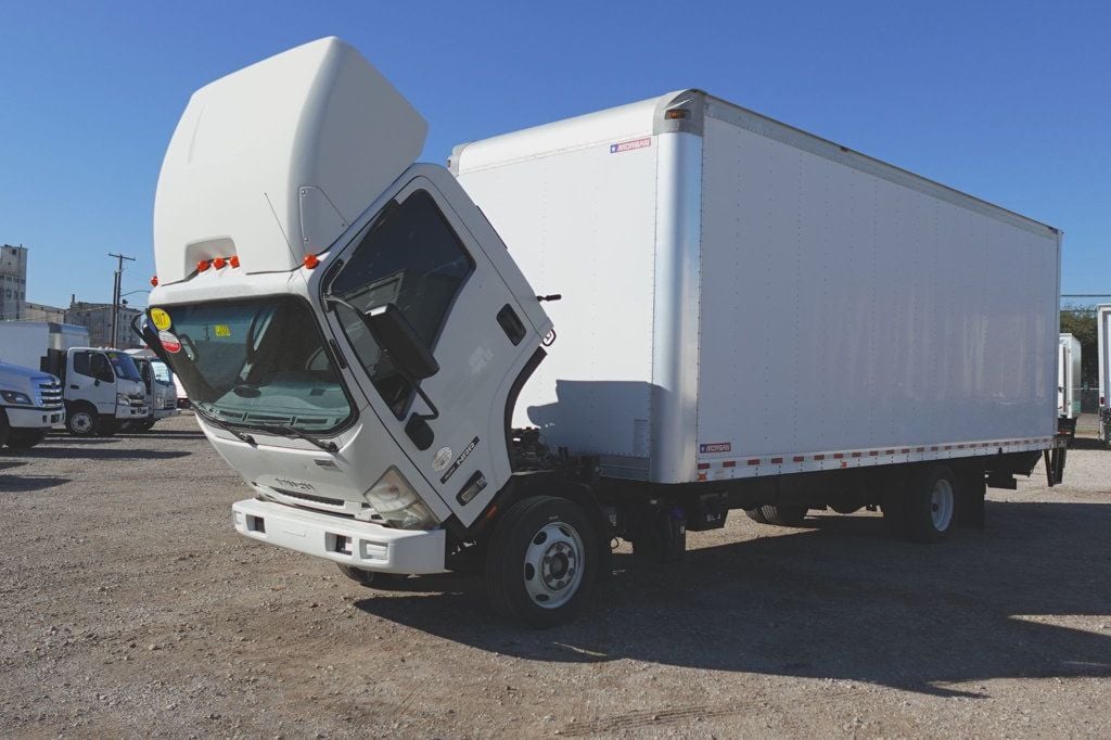 2017 Isuzu NRR (24ft Box with Gate) - 22660907 - 37