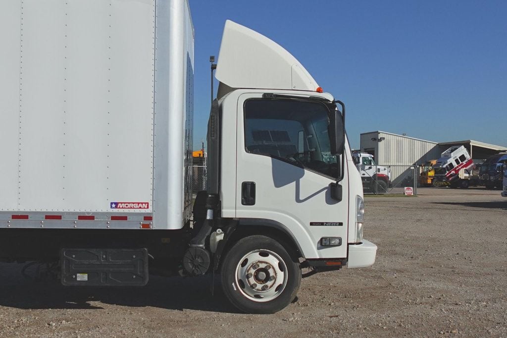 2017 Isuzu NRR (24ft Box with Gate) - 22660907 - 8