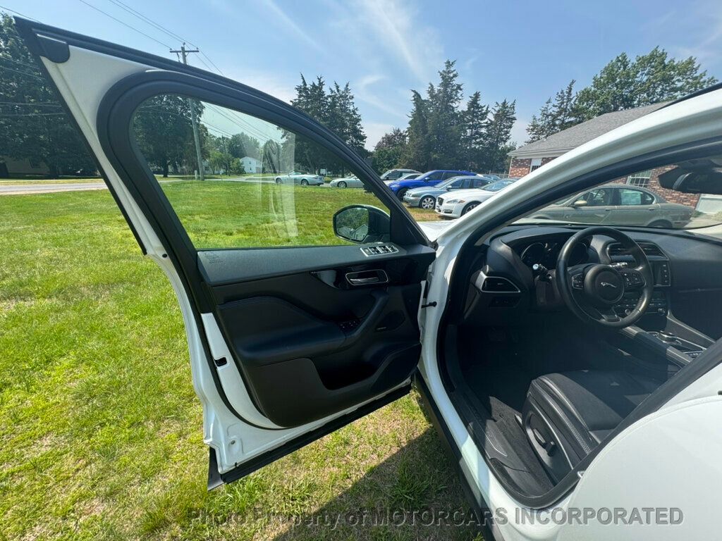 2017 Jaguar F-PACE 35t Premium AWD - 22882314 - 9