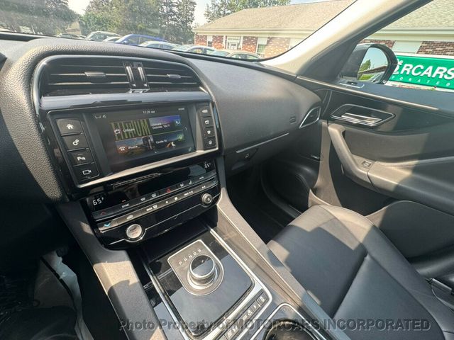 2017 Jaguar F-PACE 35t Premium AWD - 22882314 - 19