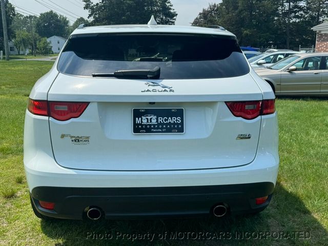 2017 Jaguar F-PACE 35t Premium AWD - 22882314 - 5