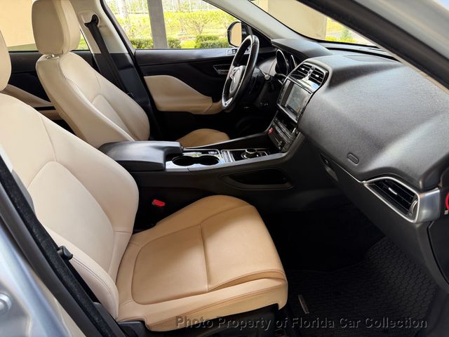 2017 Jaguar F-PACE 35t Premium AWD - 23000688 - 9