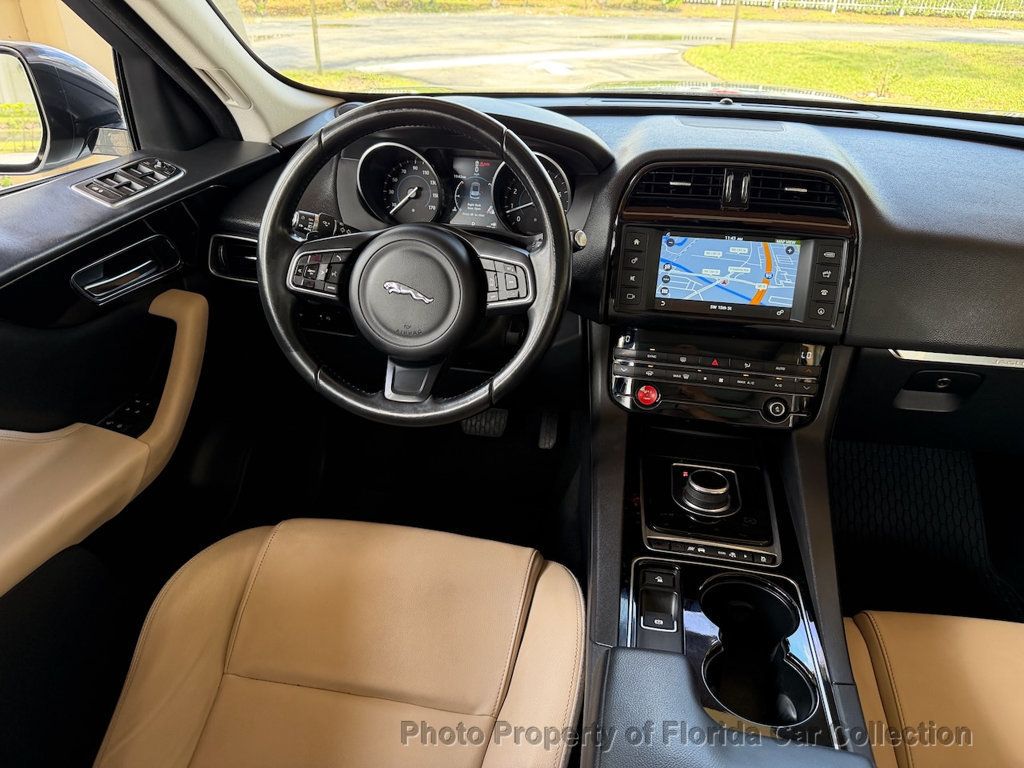 2017 Jaguar F-PACE 35t Premium AWD - 23000688 - 10