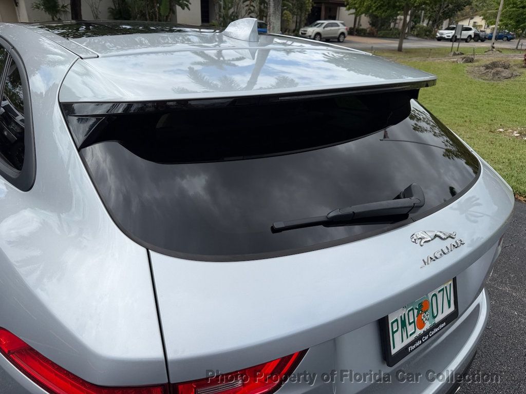 2017 Jaguar F-PACE 35t Premium AWD - 23000688 - 23