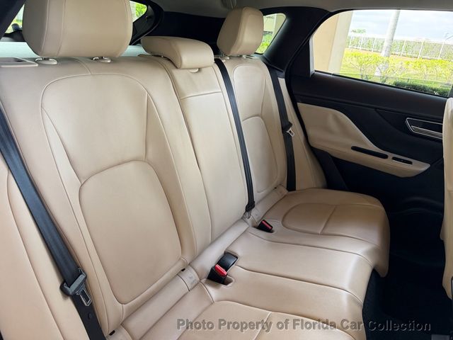 2017 Jaguar F-PACE 35t Premium AWD - 23000688 - 37