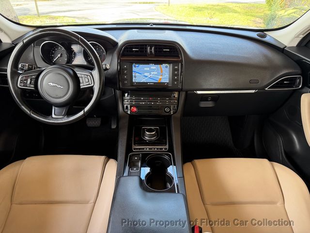 2017 Jaguar F-PACE 35t Premium AWD - 23000688 - 38