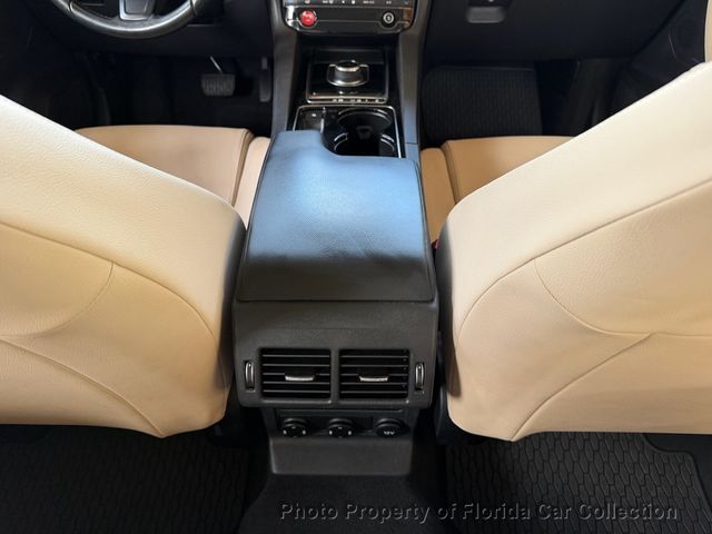 2017 Jaguar F-PACE 35t Premium AWD - 23000688 - 39