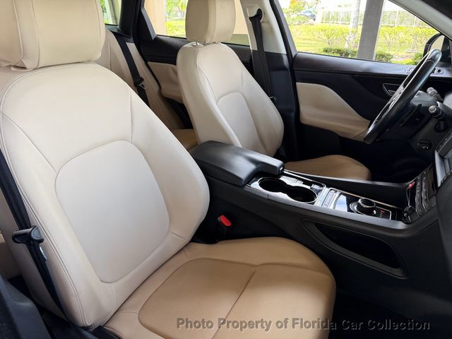 2017 Jaguar F-PACE 35t Premium AWD - 23000688 - 41