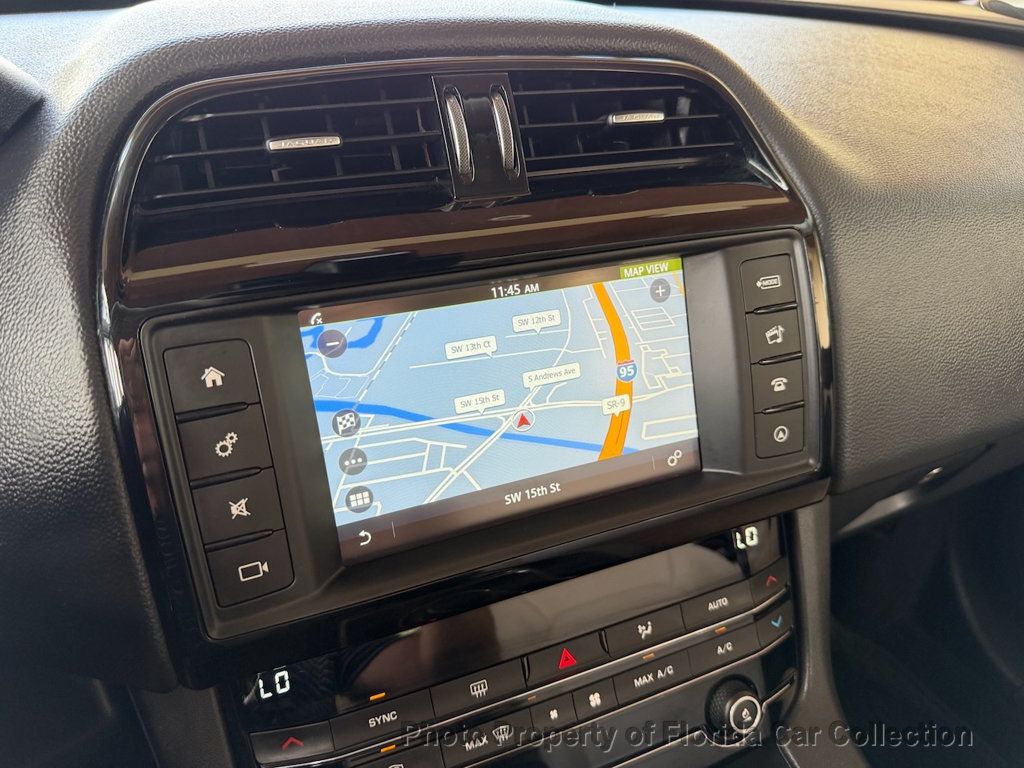 2017 Jaguar F-PACE 35t Premium AWD - 23000688 - 50