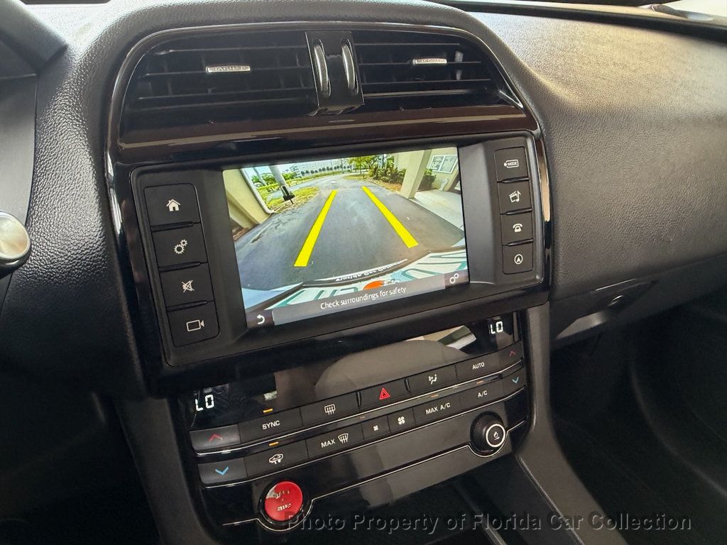 2017 Jaguar F-PACE 35t Premium AWD - 23000688 - 51