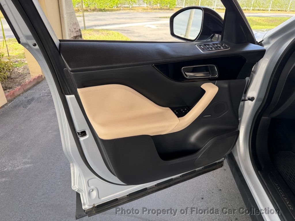 2017 Jaguar F-PACE 35t Premium AWD - 23000688 - 62