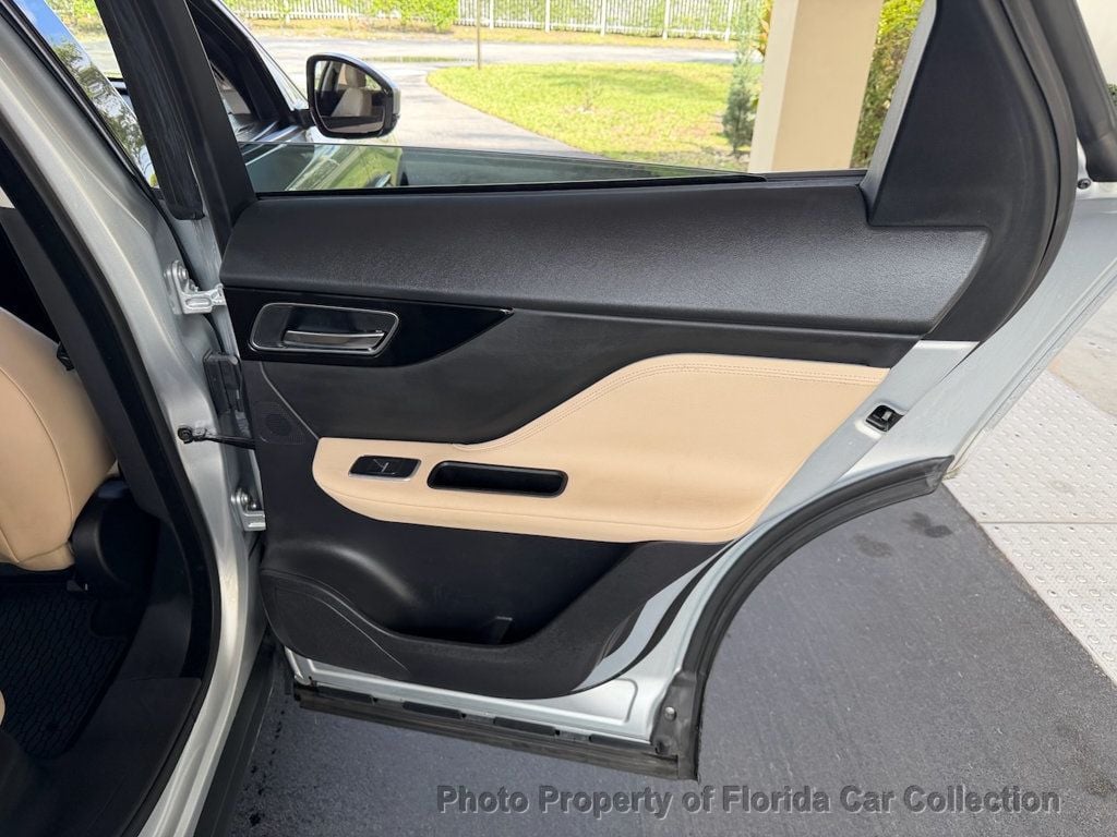 2017 Jaguar F-PACE 35t Premium AWD - 23000688 - 65