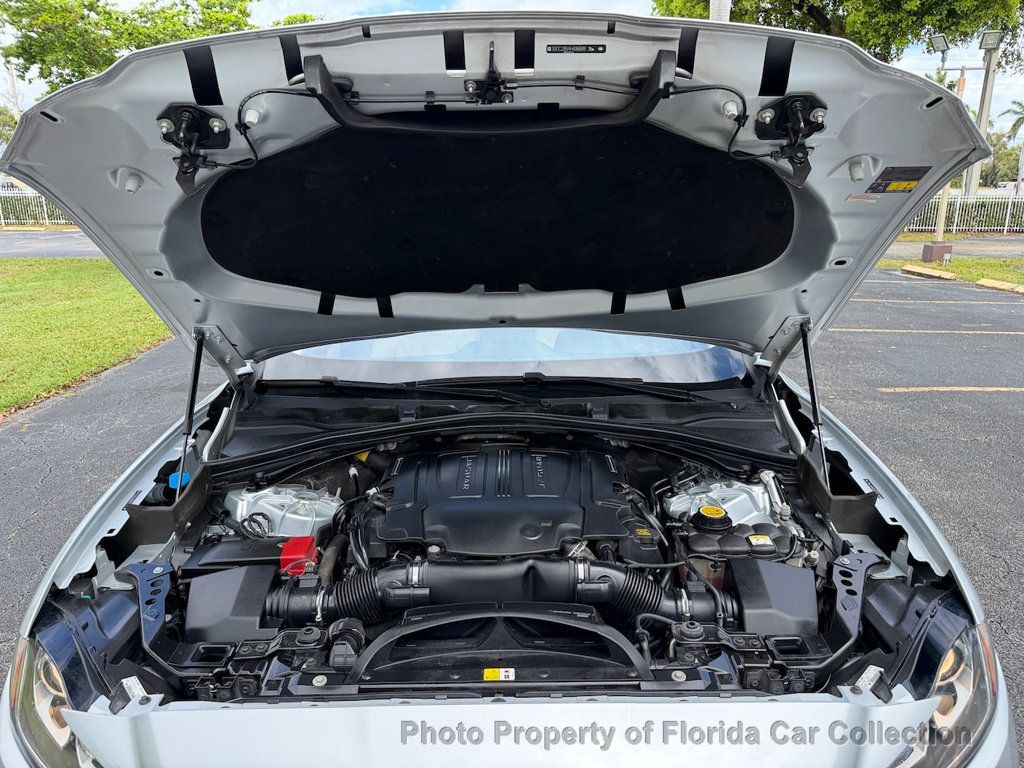 2017 Jaguar F-PACE 35t Premium AWD - 23000688 - 73