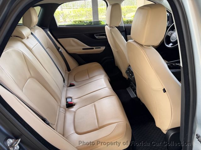 2017 Jaguar F-PACE 35t Premium AWD - 23000688 - 8