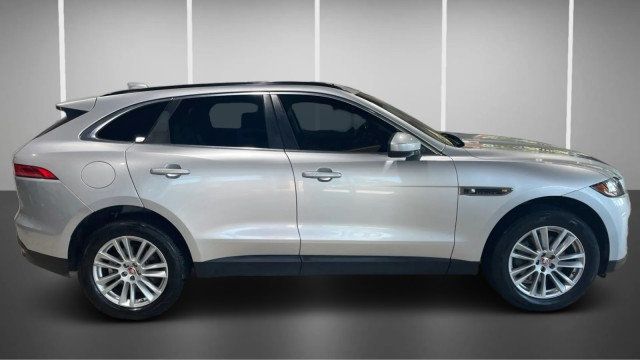 2017 Jaguar F-PACE 35t Prestige AWD - 23054039 - 2