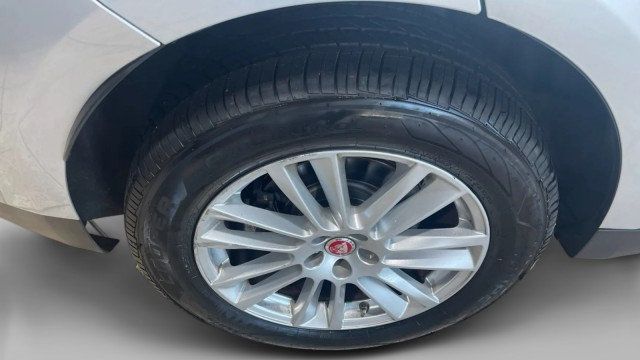 2017 Jaguar F-PACE 35t Prestige AWD - 23054039 - 5