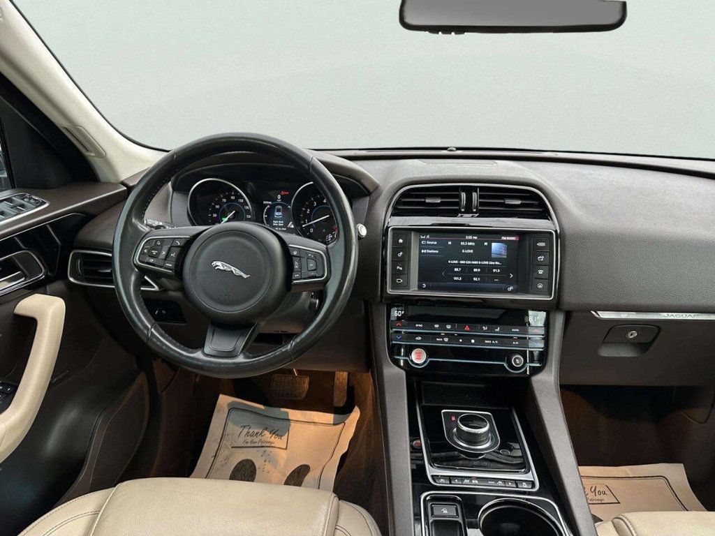 2017 Jaguar F-PACE 35t Prestige AWD - 23015329 - 16