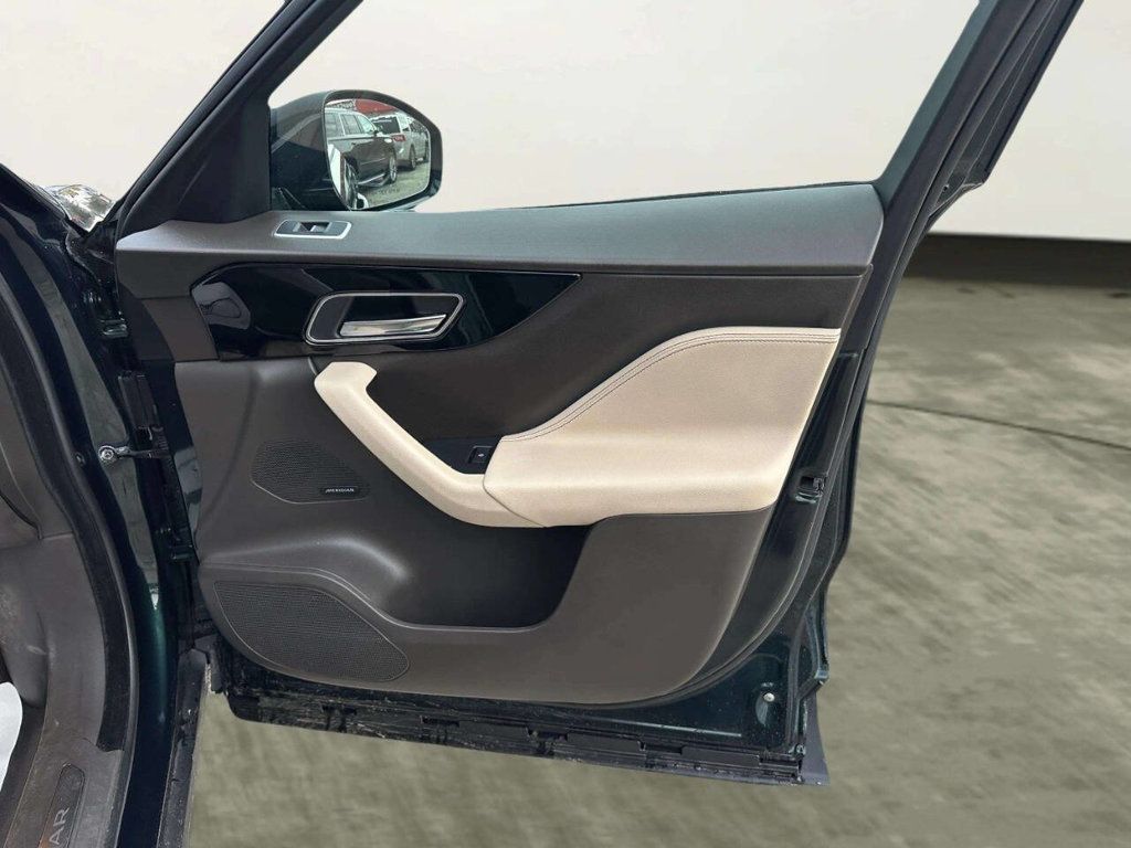 2017 Jaguar F-PACE 35t Prestige AWD - 23015329 - 22