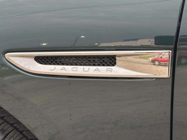 2017 Jaguar F-PACE 35t Prestige AWD - 23015329 - 40