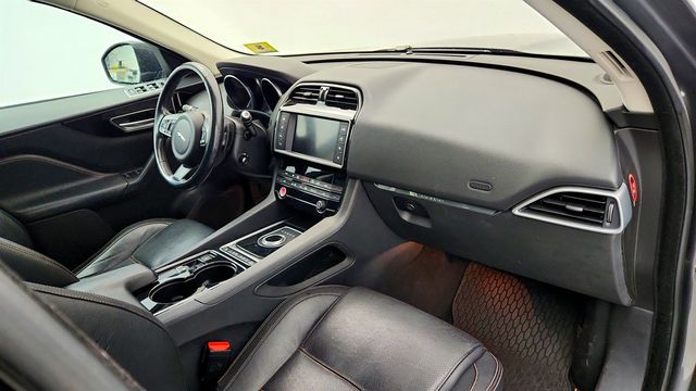 2017 Jaguar F-PACE 35t Prestige AWD - 23023513 - 22